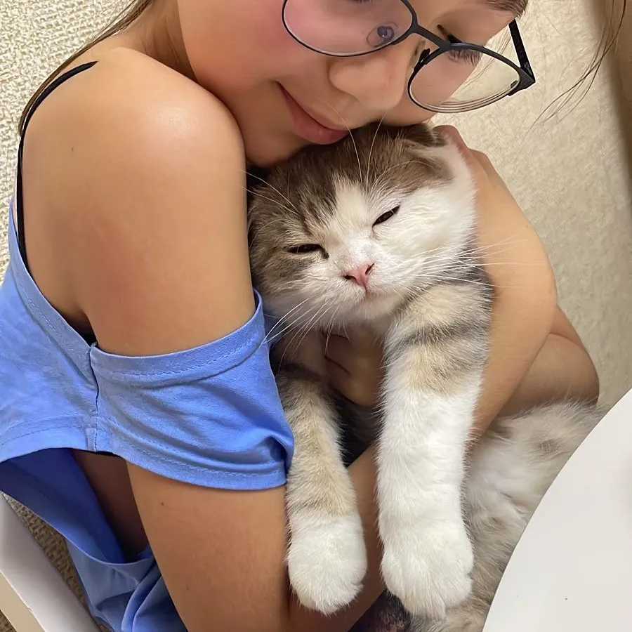 Amelia with Cleo